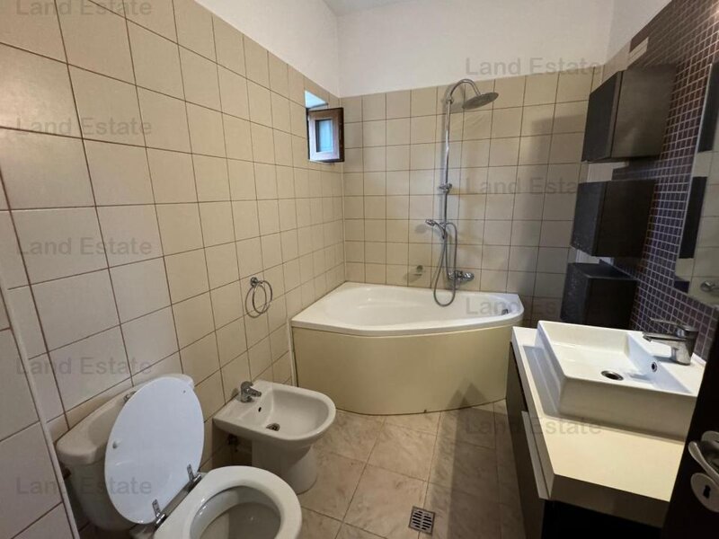 Ion Mihalache, Grivitei apartament cu 3 camere, parcare, boxa